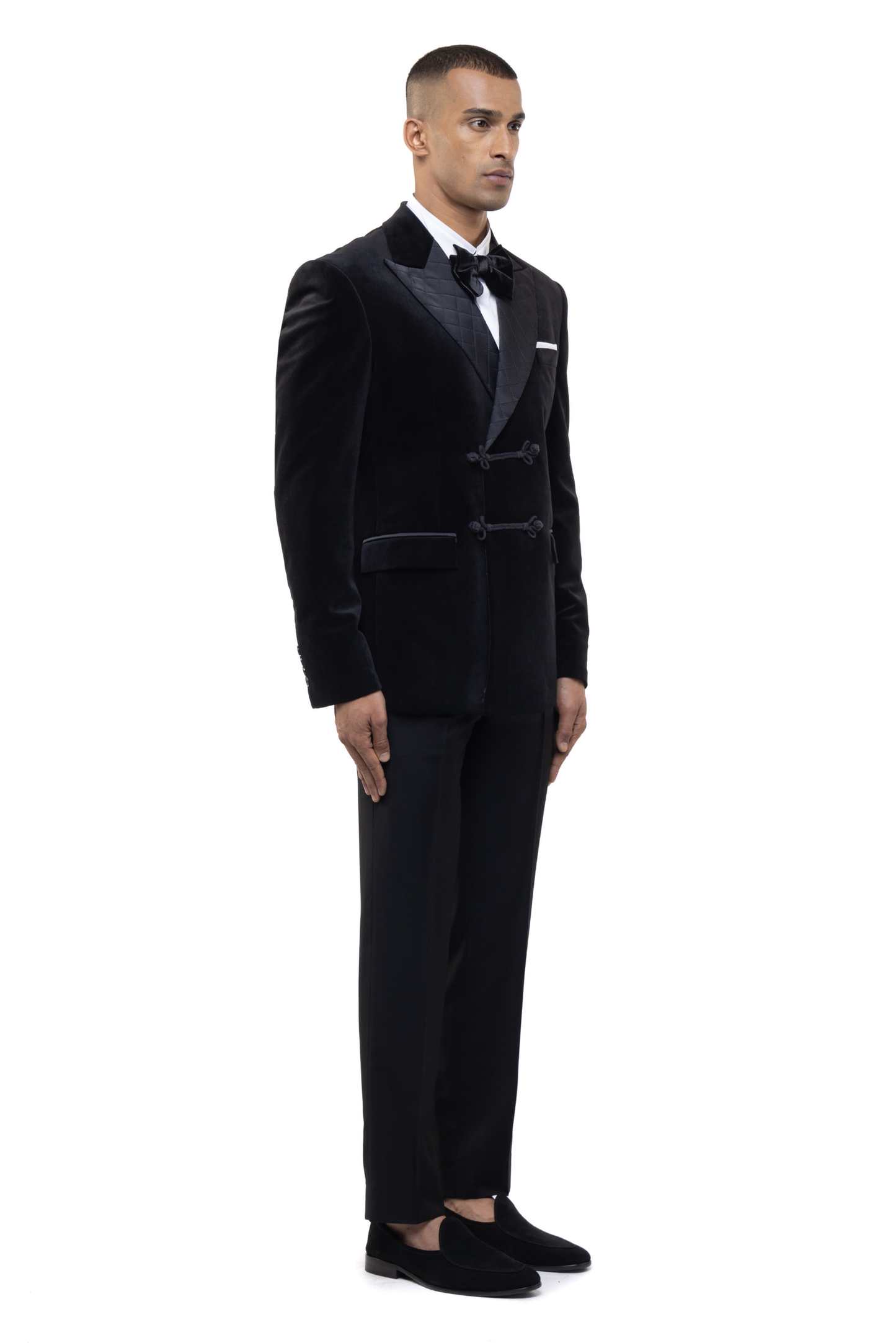 Black Velvet Peak Lapel Double Breasted Knot Closure Tuxedo Set