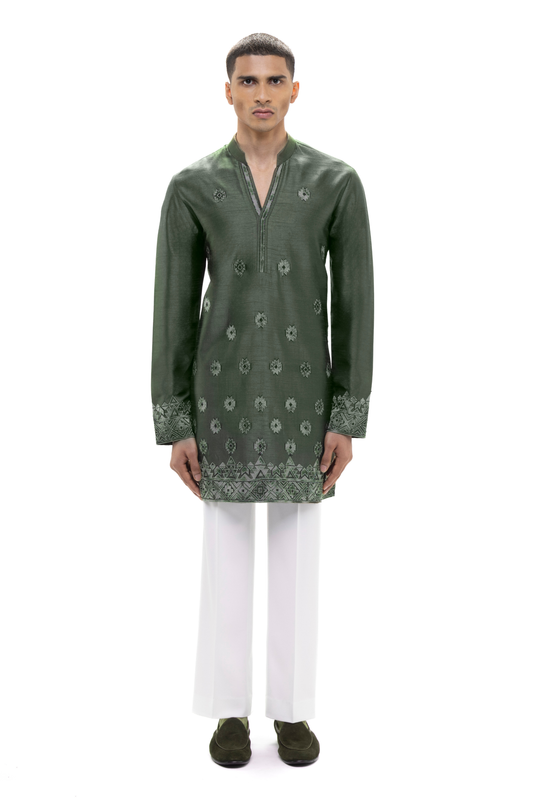 Green Contrast Applique Embroidered Kurta Set